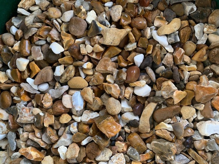 Golden Gravel/Flint 20mm Bulk Bag